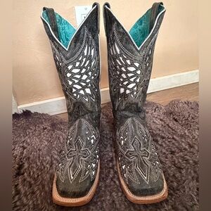Corral Leather Inlay and Embroidered Wide Square Cowboy Boots